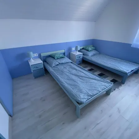 Pacsirta Vendeghaz Holiday home Csopak